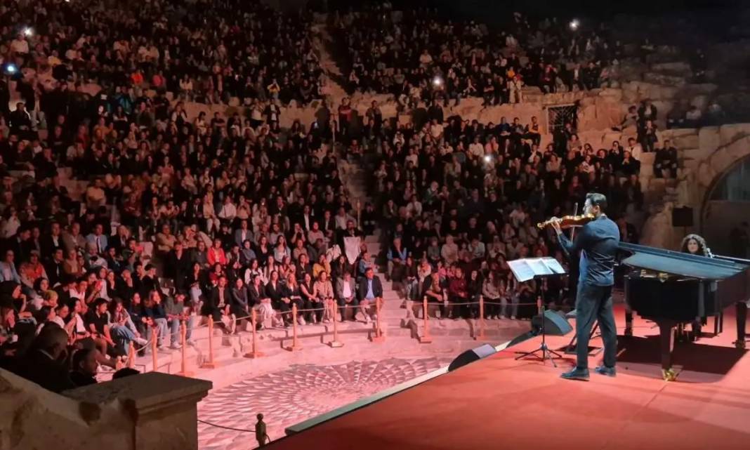 Antik Ruhla Modern Ezgiler: Kibyra’da Kültürel Defile Göz Kamaştırdı 2